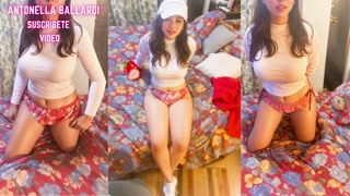 TENGO QUE SEDUCUIR AL AMIGO DE MI NOVIO Y SE CORRE EN MIS TETAS💦