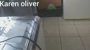 corno lava a louca enquanto sua mulher chupa o negao debaixo dos seus olhos * jefao