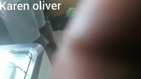 corno lava a louca enquanto sua mulher chupa o negao debaixo dos seus olhos * jefao