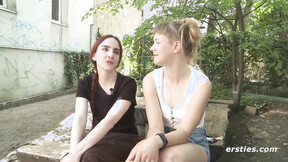 Ersties - Heiße lesbische Dildo- und Strap-on-Action mit Ida und Claudia