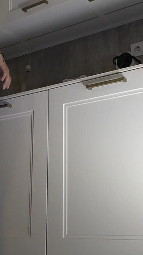Big Ass Blonde Hot Raver Girl in Her Festival Mini Skirt Goes No Panties to Flash Pussy and Ass