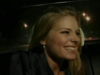 Cab's backseat is a ideal place for a sexy lesbo action