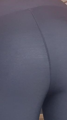 Nice Ass in Legging