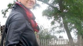 ”Smiley brunette gets a lift & a fuck”