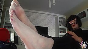 Monique Footlust - Office Footslut - Teaser Video