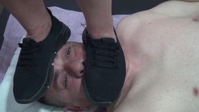 Tramples with both legs