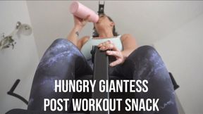 A Post Workout Snack For a Hungry Giantess'