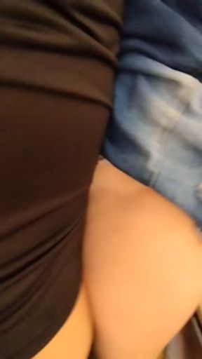 Française timide au début, elle lâche prise et me demande de la baiser fort et de finir en elle😋😈