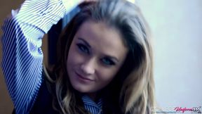 Footloose Featuring Jess Impiazzi