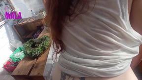 I Fuck a Busty MILF Client at the Nursery to Buy Plants and She Me with Sex