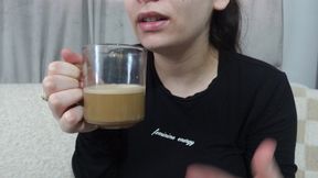 Come have coffee with me, I love coffee and the smell of coffee, do you love it?