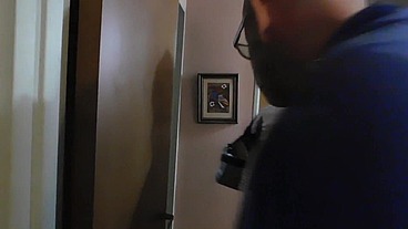 FUIMOS A VER UN DEPARTAMENTO POR INMOBILIARIA Y COJIMOS EN LA HABITACION, MIENTRAS ENTRABA OTRA GENTE A VERLO ...