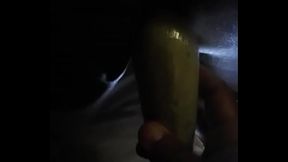 esposa en cuatro con dildo