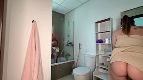 That Ass Was Too Much - Stepson Loses Control When Stepmom Walks in Naked