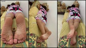 Fatima - Wide fleshy feet of a true Arabian princess