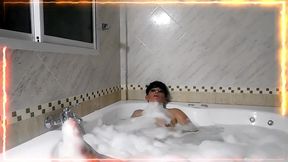 un jacuzzi y un lavado de concha profundo , con quien va a ser ?? con perla lopez