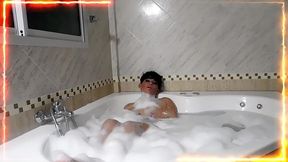 un jacuzzi y un lavado de concha profundo , con quien va a ser ?? con perla lopez