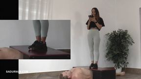 While Nomi is on the phone, the slave has an orgasm picture in a picture mp4