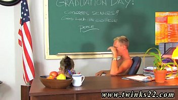 Deep hard loud gay anal emo porn It&#039_s graduation day and Taylor has