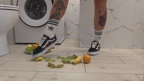Mixed fruit smash in vans