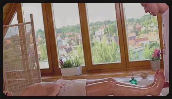 Hot Table Action with Barra Brass & Lutro