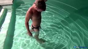 Jaw-Dropping Jake Parker Spiced Up His Late Night Dip