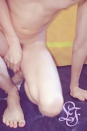 Bulging my belly is the best!