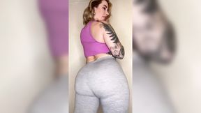 Yoga Pants Big-Ass&#x1F351; Tease Twists for Your Enjoyment