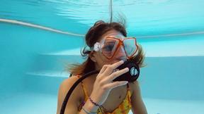”Katya Nakolkina adorable blonde underwater”