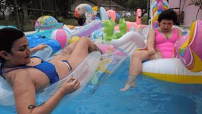 Ayla Aysel & Bailey Paige: Destroying Our Roommates Inflatable Collection - Mean Girls Pop Inflatable Pool Floats - mp4 1080