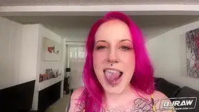 Lady Loves To Lick - BJRaw