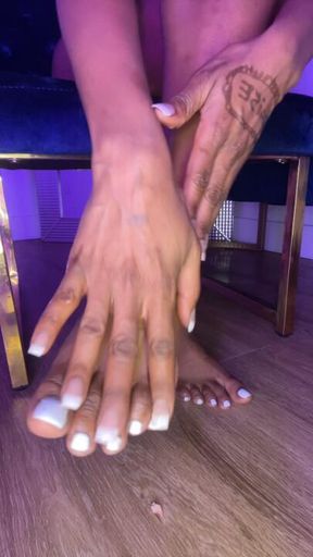 White Toes & Massage Oil 🔥👣