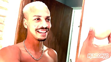 Fetiche de caras tomando banho peladões (parte 15)