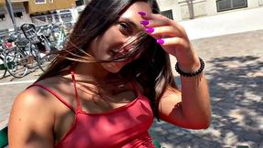 Saras Italian Blowjob