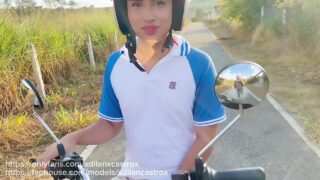 มุมมองแบบมือสมัครเล่นของวัยรุ่นสาวชาวสเปนสวยๆ ที่ถูกร่วมเพศและถูกฉีดน้ำอสุจิใส่ในที่สาธารณะ