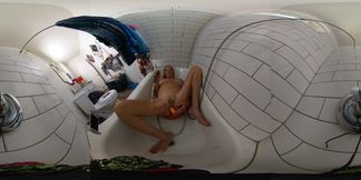 LizzyYum VR JULY 2026 bathing masturbation