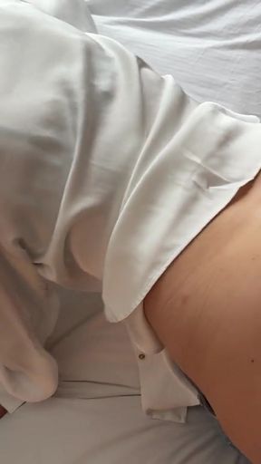 Lost Tourist Shows Her Nudes Asking For Big Ben - Then Takes It Deep!   Clip 1