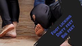 Licking dirty soles until they're clean 720p