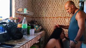 Sister-in-law's ass all sexy provokes me and I give her my cock