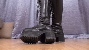 Dominant 18 yo chick in Doc Martens boots will step on you, fc136h 720p