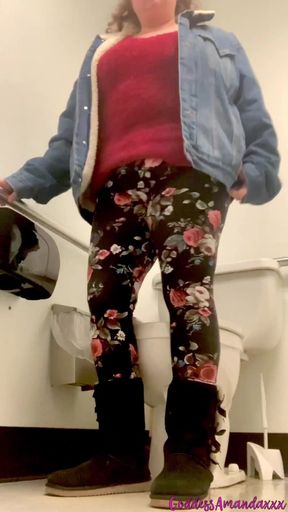BBW Big Butt in Bathrooms