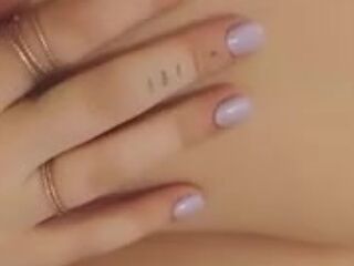 hand fetish leg fetish haunch fetish