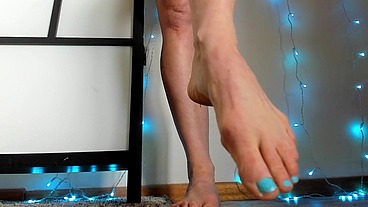 Goddess Worship Tease and Denial Boobs Butt Feet Legs Perfect Tattooed Femdom