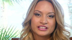 natalia robles is a hot latina with a spicy attitude