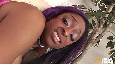 BBWs and Midgets and black girls squirt and please their cunts in sixty nine position
