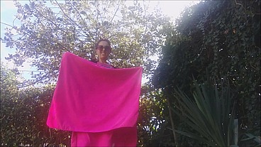 OUTDOOR PEE INCIDENT DURING STRECHING SESSION!