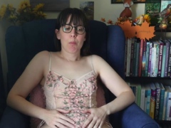 Webcam Teen masturbates and pretends you came in her mouth