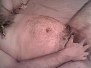 PREVIO Me pongo pinzas, enseño el culo y me pajeo - I put on clamps, show my hairy ass and jerk off.