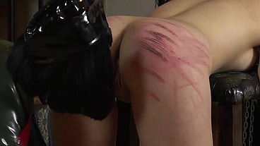 Liz Rainbow dominated by Mistress minerva - Hard Spanking, nipple clamps and reward