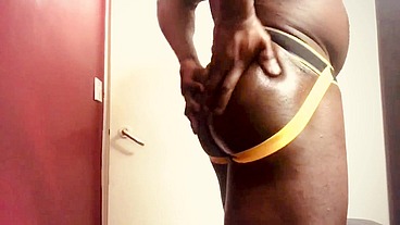 Black Muscle Butt Hot Provocative Squat & Sex Toy Scenes